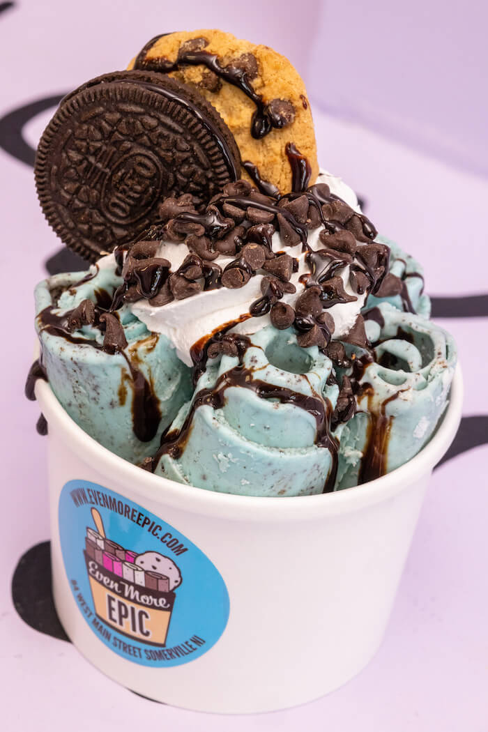 hand-rolled-ice-cream hand-rolled-ice-cream